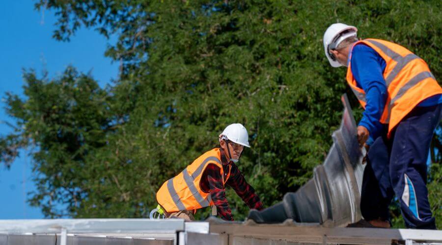 Expert Emergency Roof Repairs services in Sebago, ME